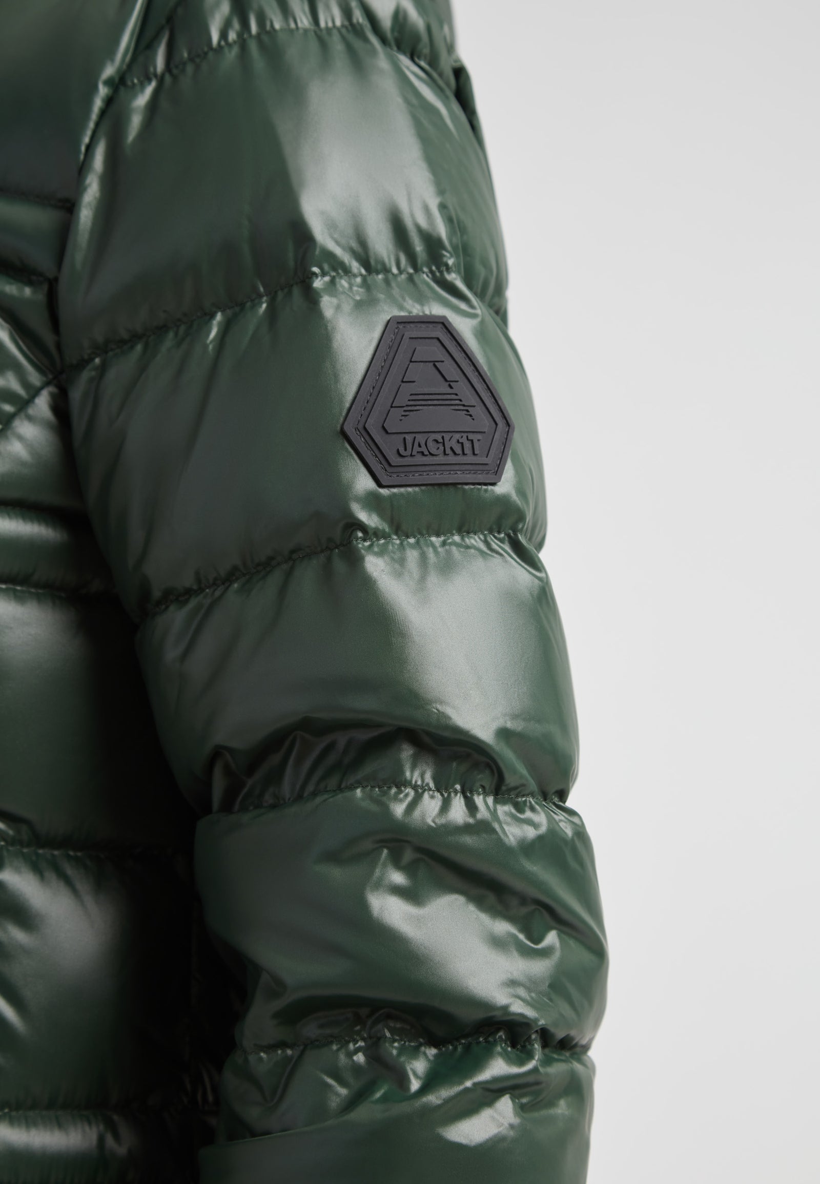 R4D Tramline Down Coat Lux Emerald green puffer sleeve with JACK1T logo detail.