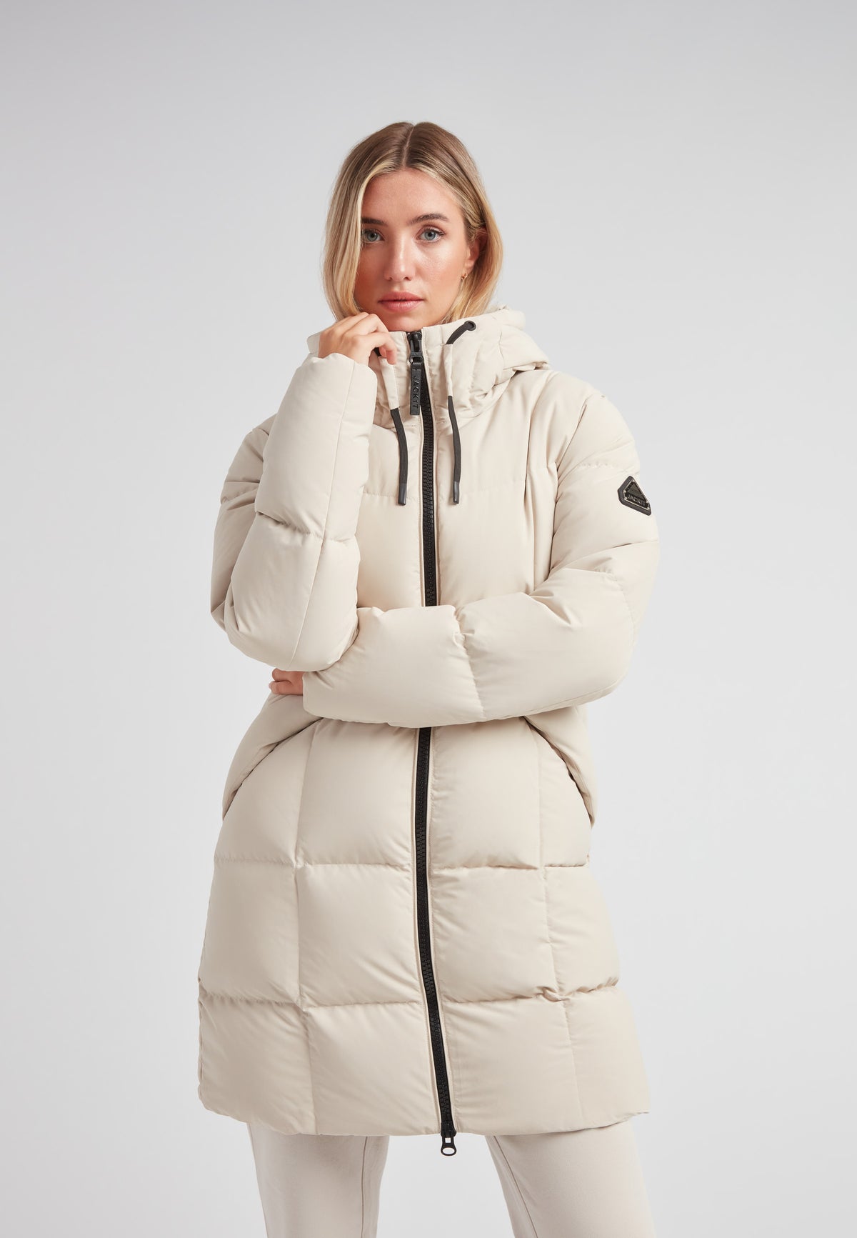 Star Puffer Down Coat Stone