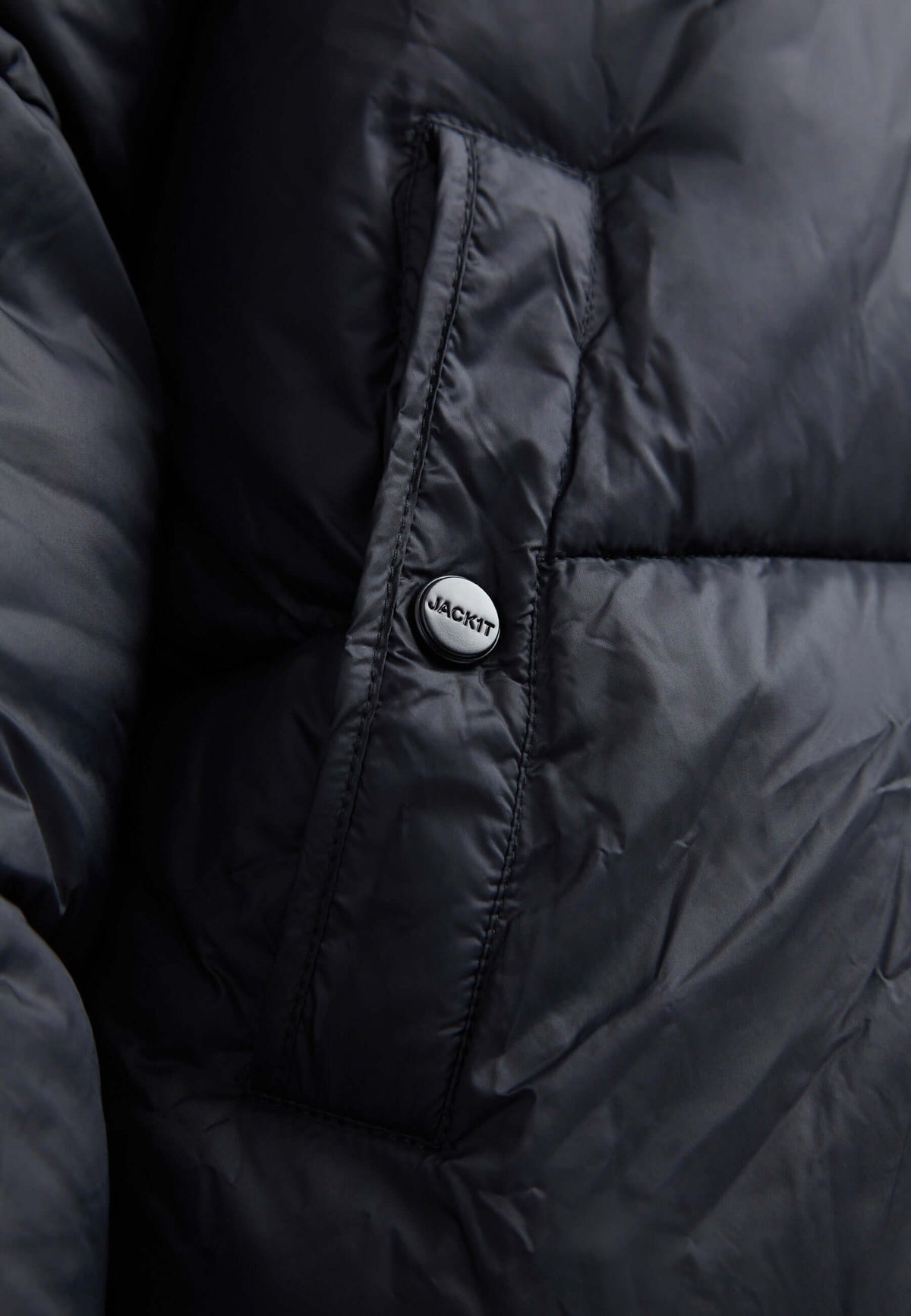 Helio Ultra Long Black detail shot by JACK1T