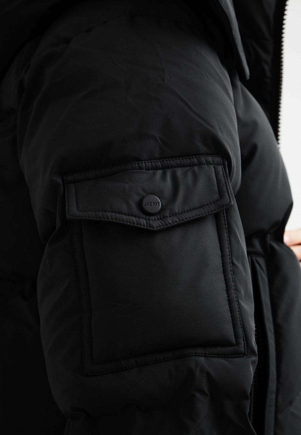 EZ Bonded Cropped Black detail shot by JACK1T