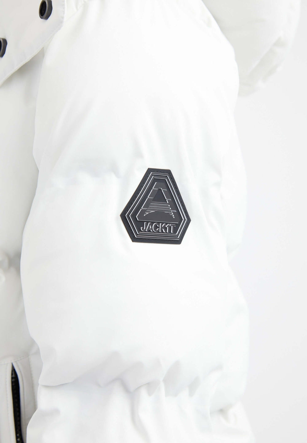 EZ Bonded Coat White detail shot by JACK1T
