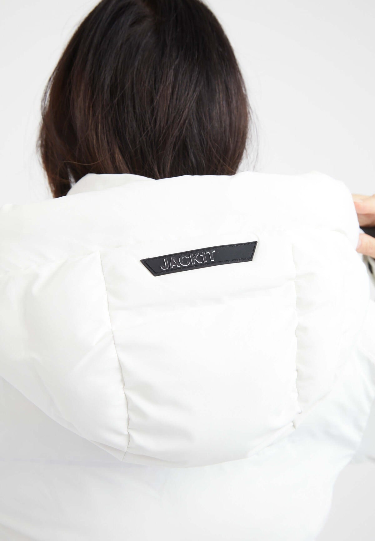 EZ Bonded Coat White detail shot by JACK1T