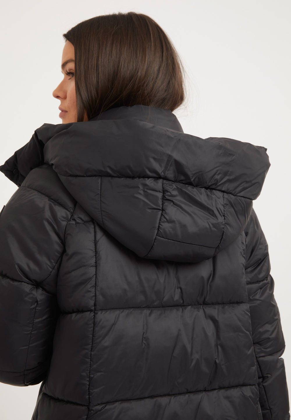 Cloud Prime Jacket Black detail shot by JACK1T