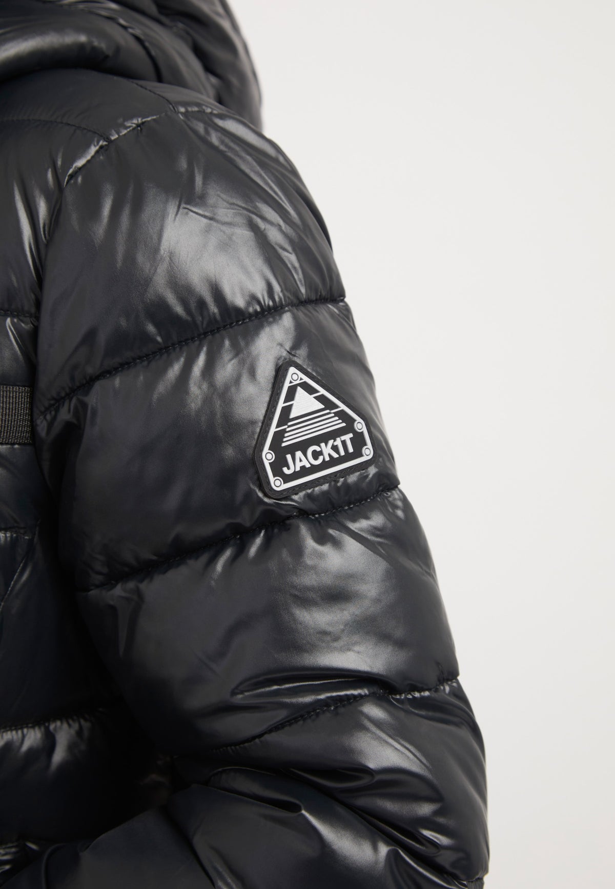 R3D Slick Coat Black detail shot by JACK1T
