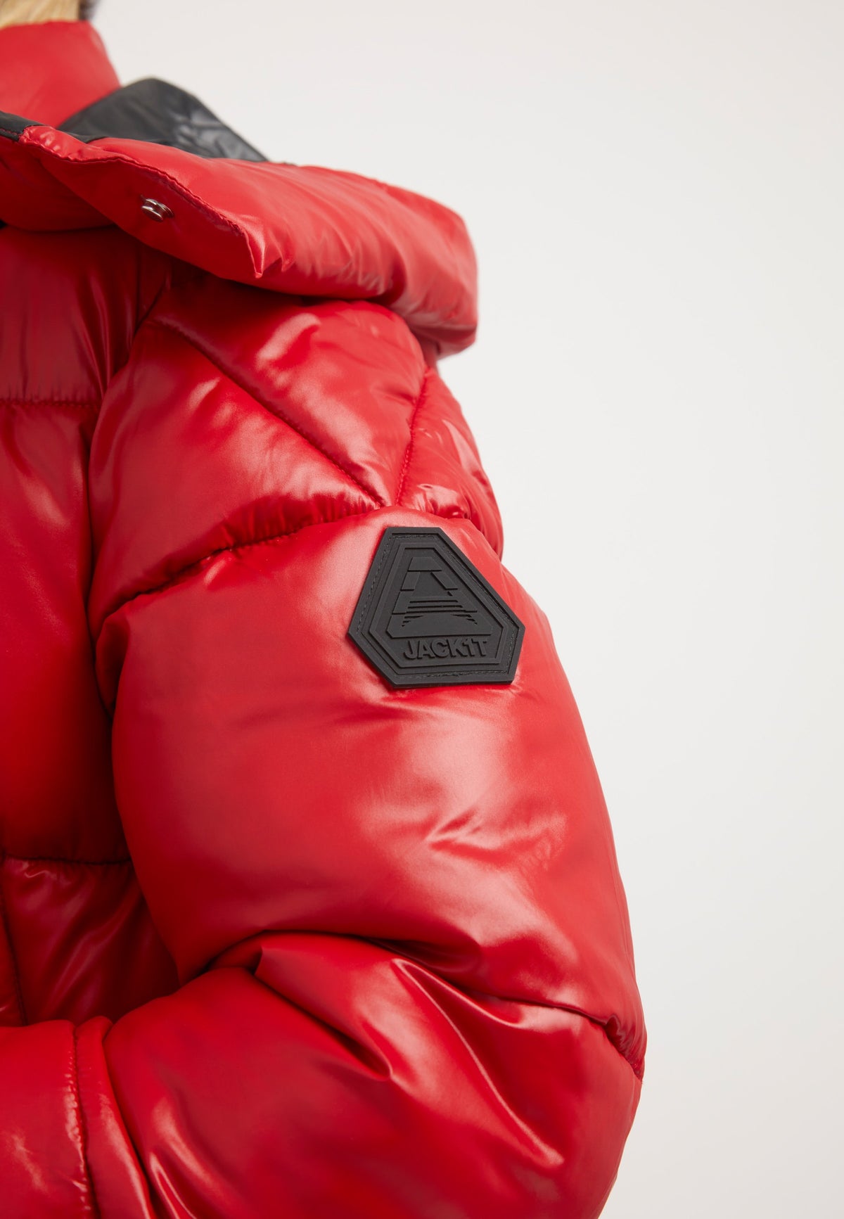 EZ Racer Slick Hood Jacket Cherry Red detail shot by JACK1T