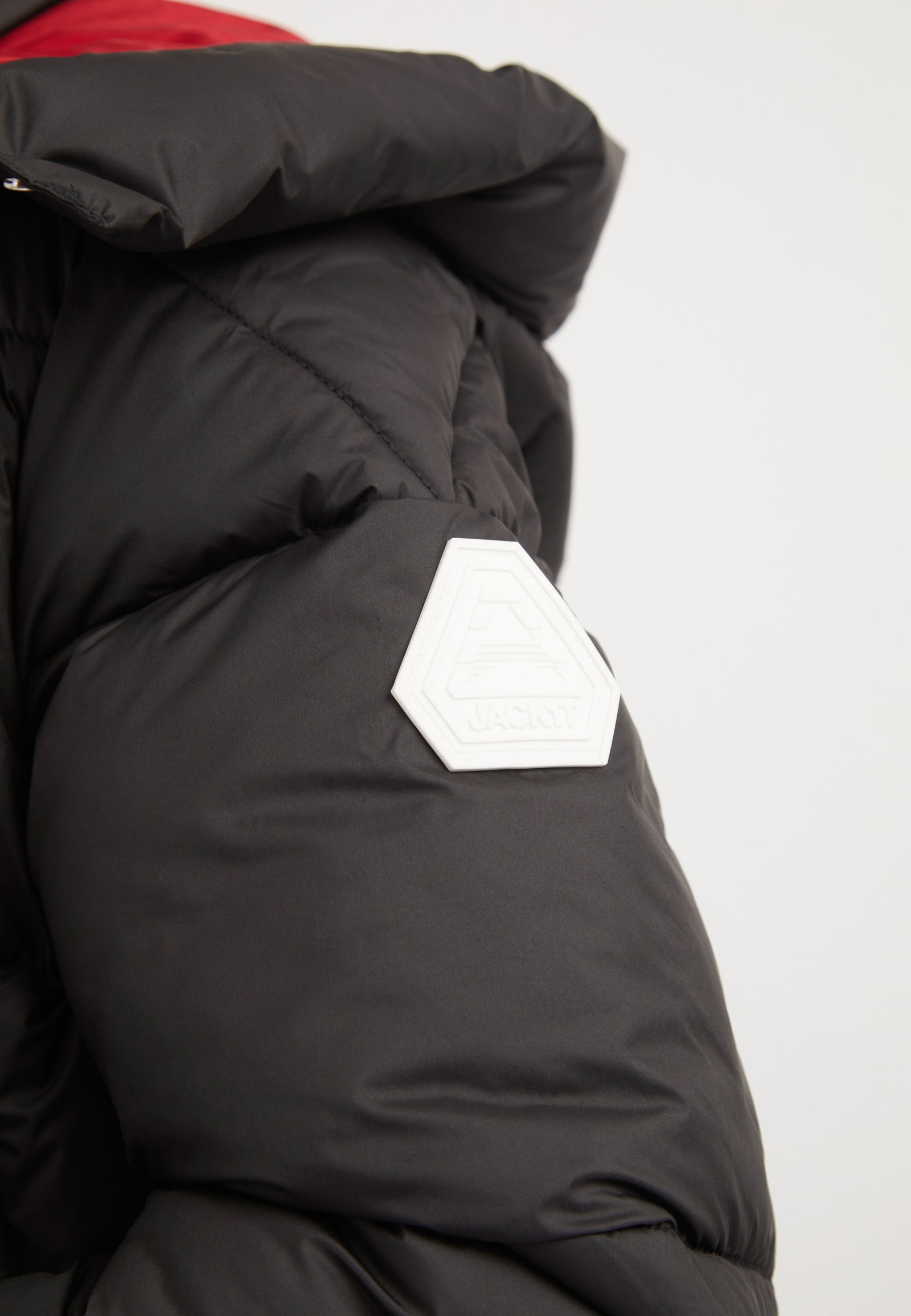 EZ Racer Hood Matt Jacket Black/Cherry Red detail shot by JACK1T