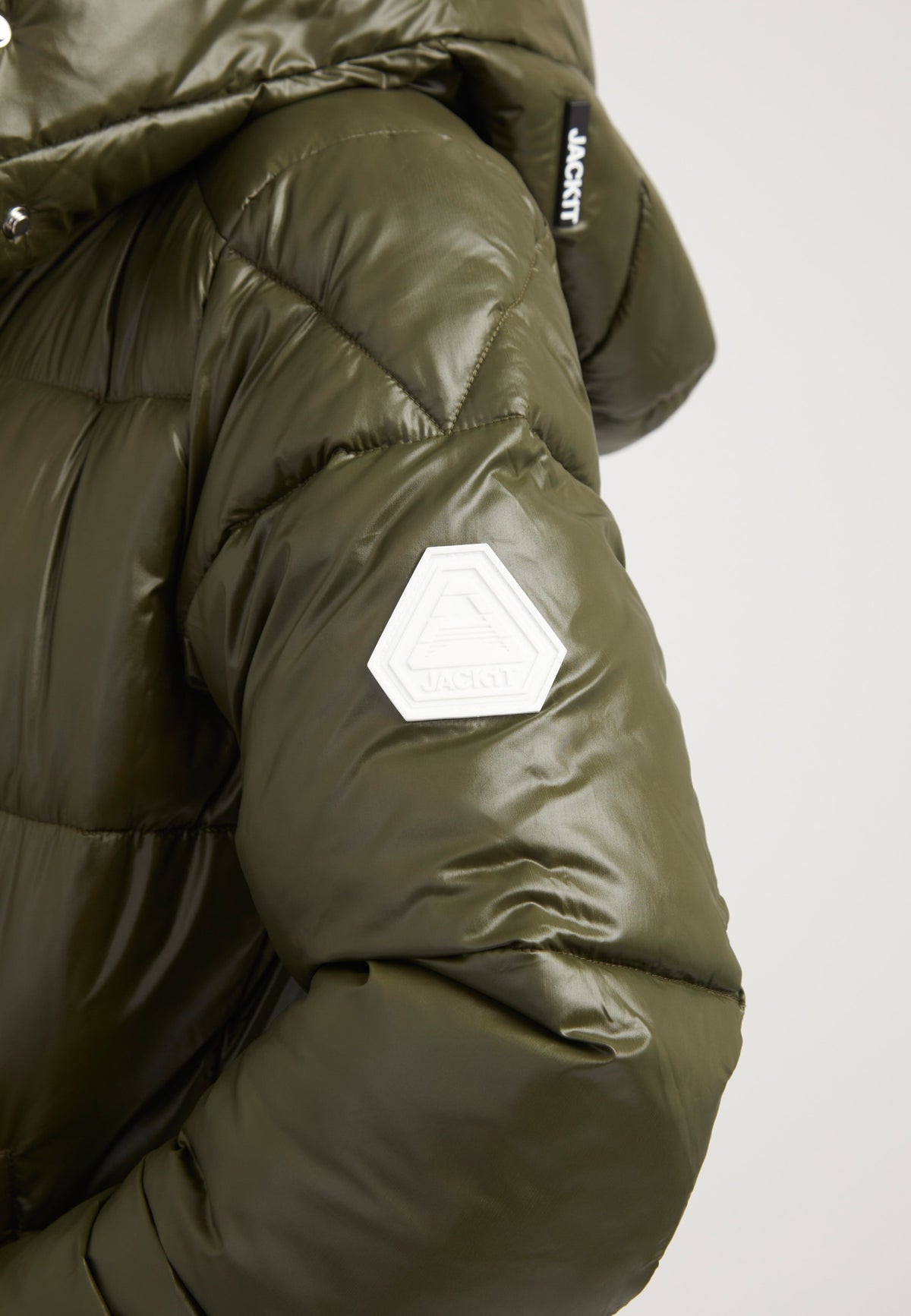 EZ Slick Ultra Long Coat Olive detail shot by JACK1T