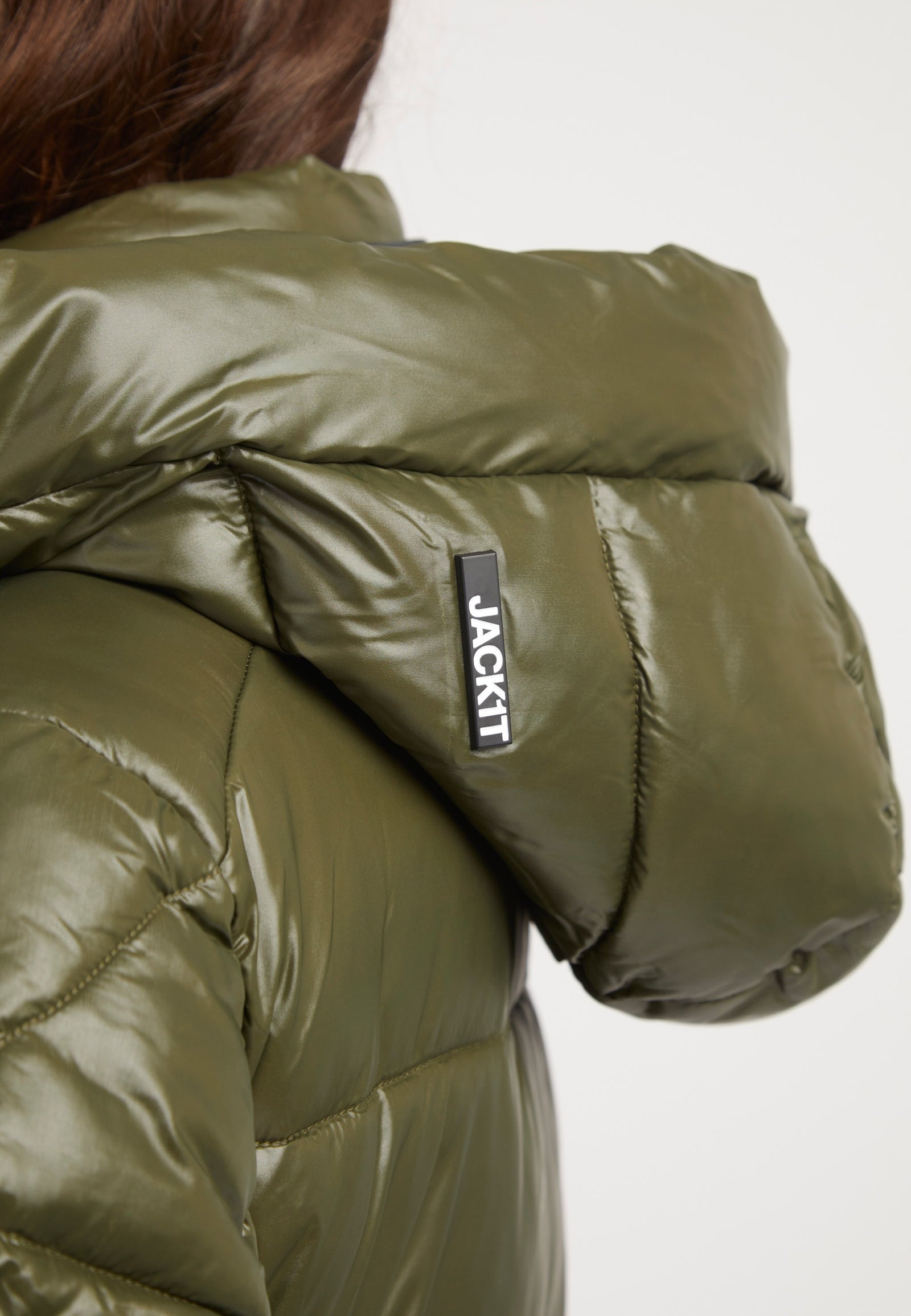 EZ Slick Ultra Long Coat Olive detail shot by JACK1T