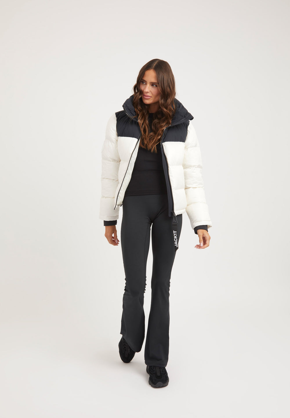 Diamond Funnel Jacket Snow/Black on model detail by JACK1T
