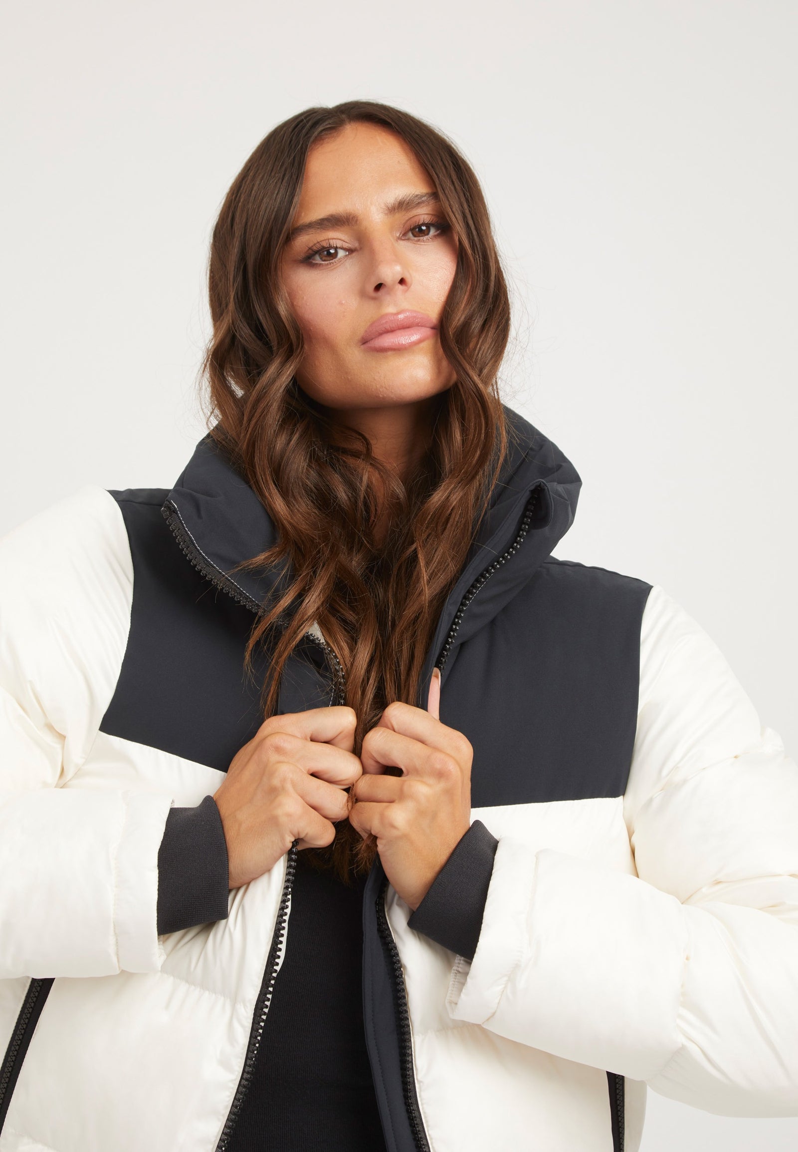 Diamond Funnel Jacket Snow/Black styled shot by JACK1T