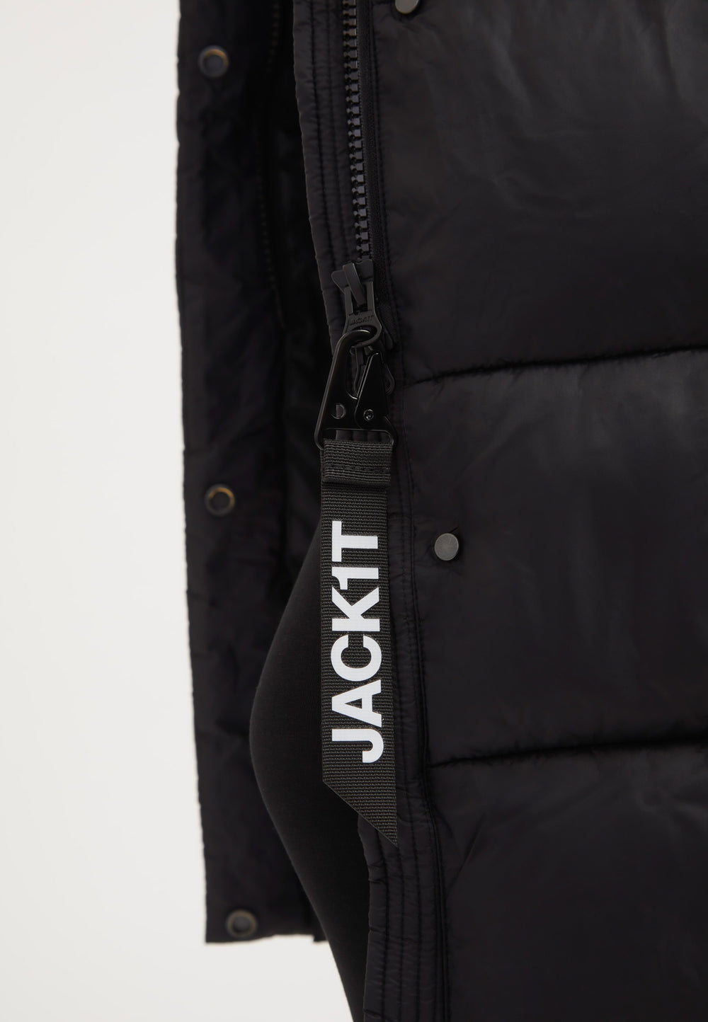 Cloud Boss Coat Black detail shot by JACK1T