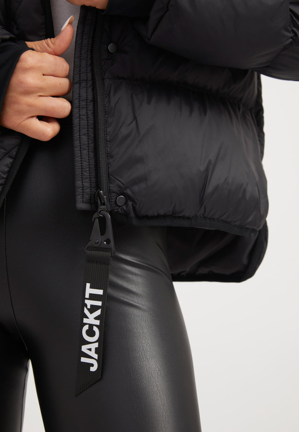 Helio Crop Duvet Jacket Black detail shot by JACK1T