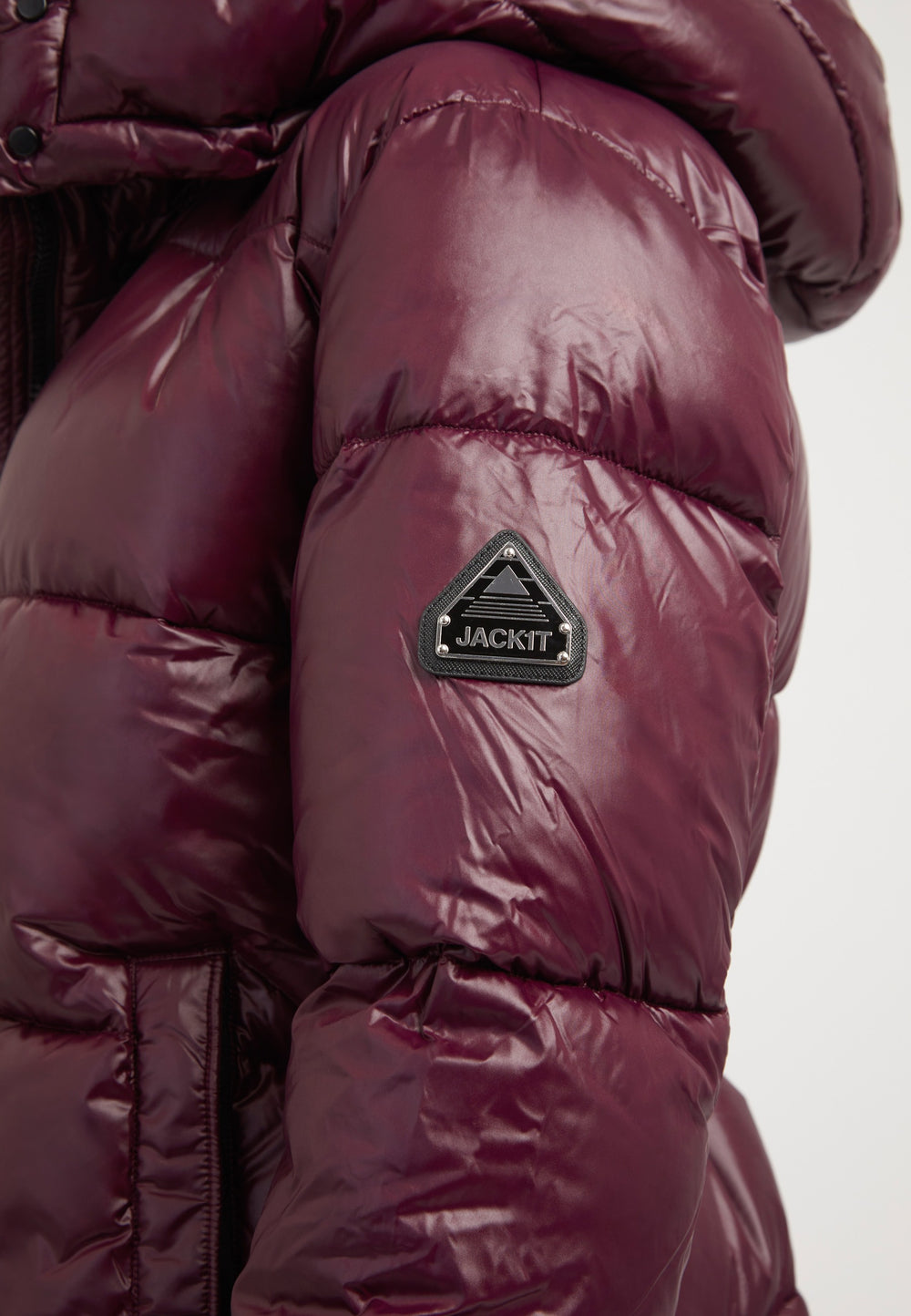 EZ Colonia Jacket Aubergine detail shot by JACK1T