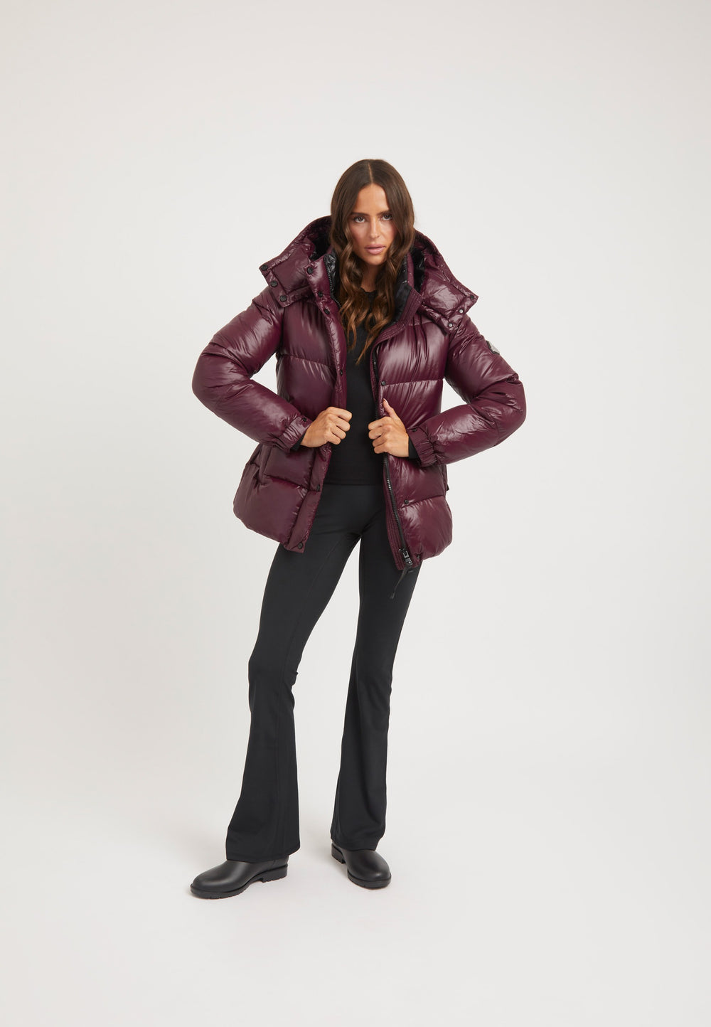 EZ Colonia Jacket Aubergine on model detail by JACK1T