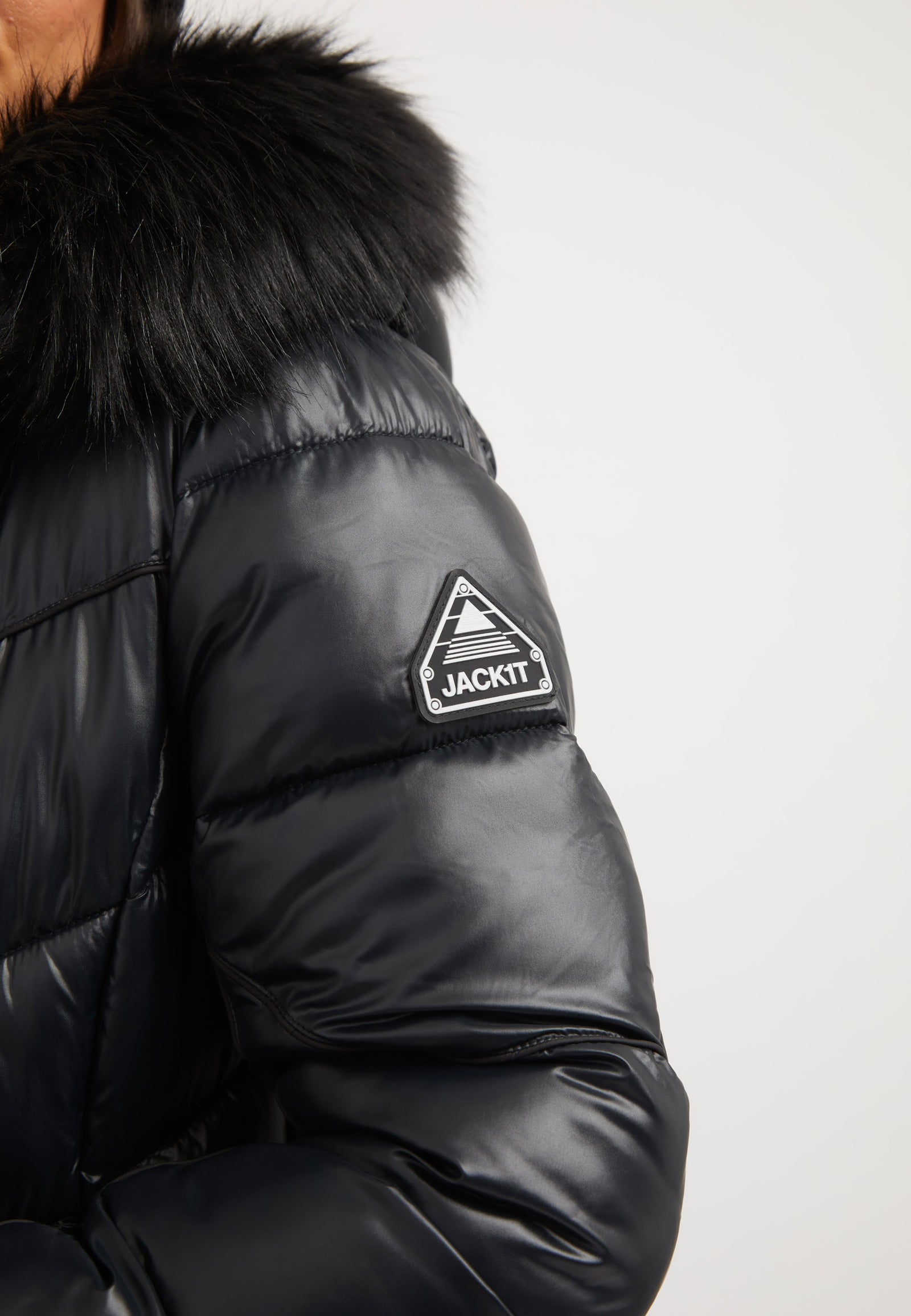 Diamond Belted Extra Long ONELOFT Coat Black detail shot by JACK1T