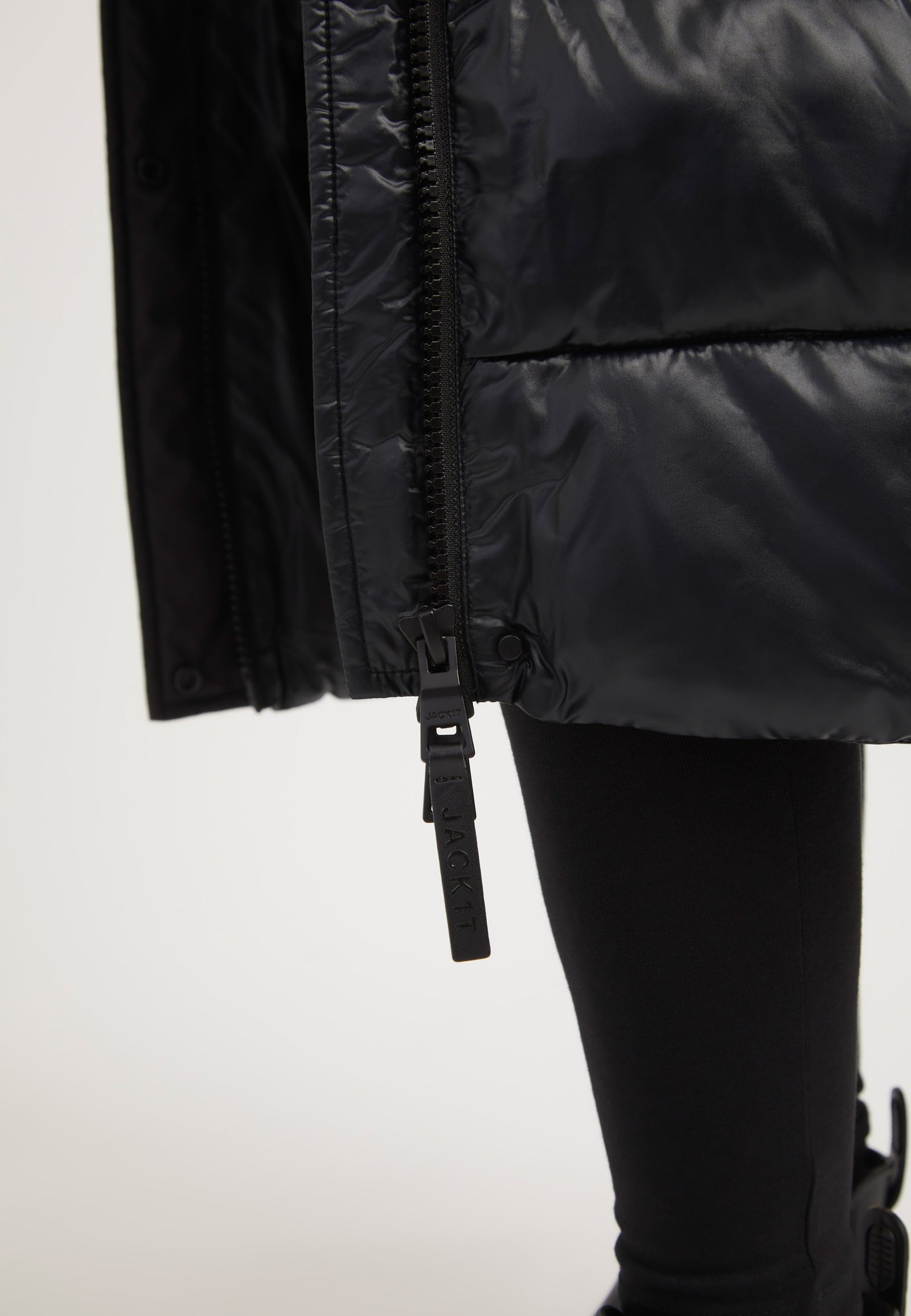 Diamond Belted Extra Long ONELOFT Coat Black detail shot by JACK1T
