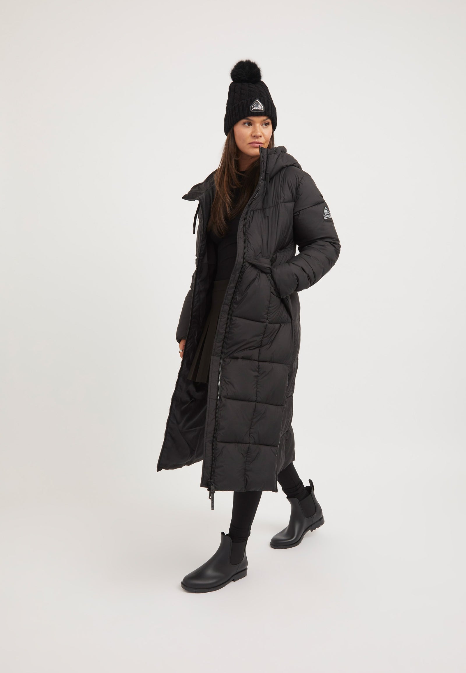 Black Star Ex-long Puffer Matt Coat Black on model detail by JACK1T