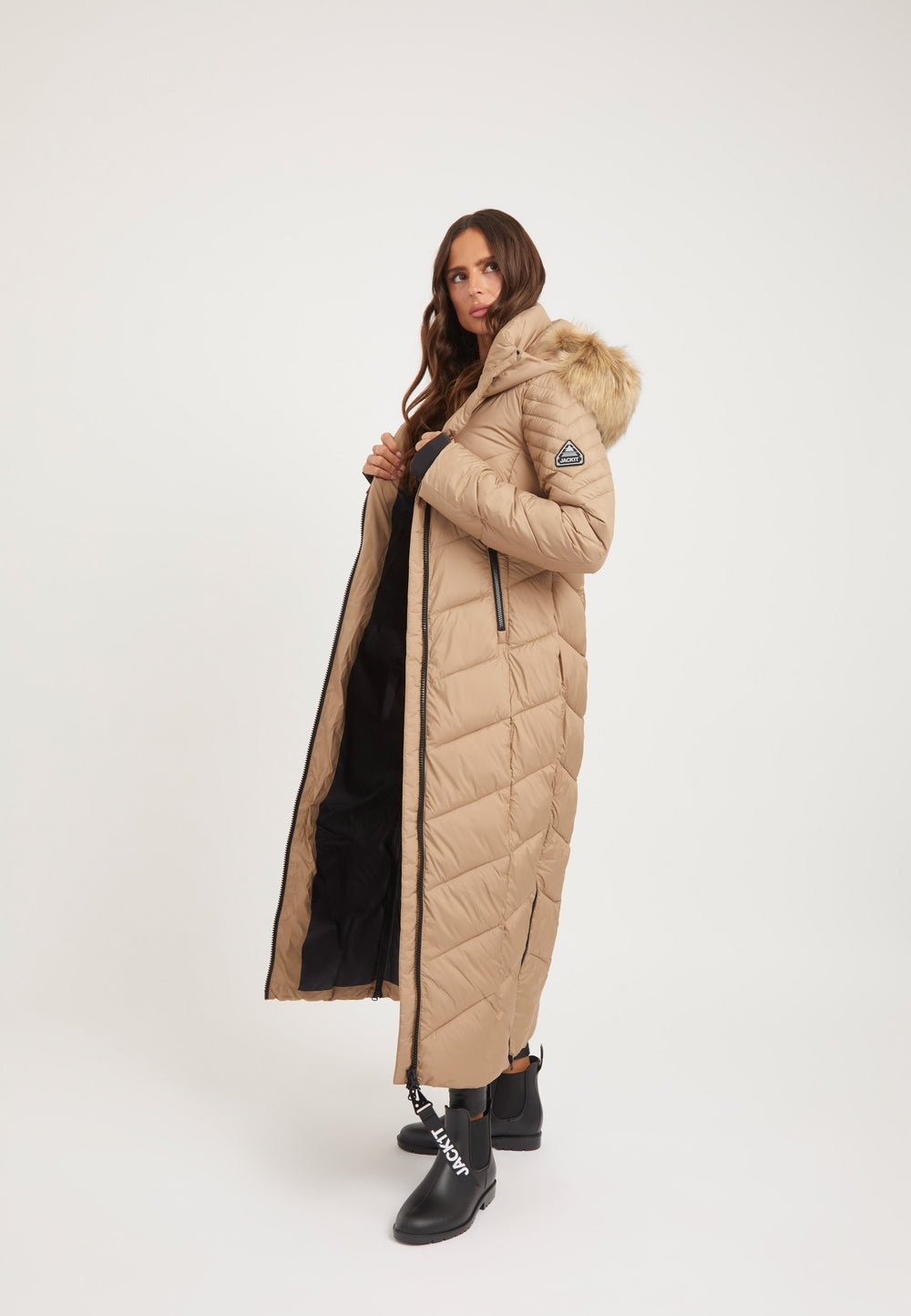 Vector Coat Mink styled shot by JACK1T