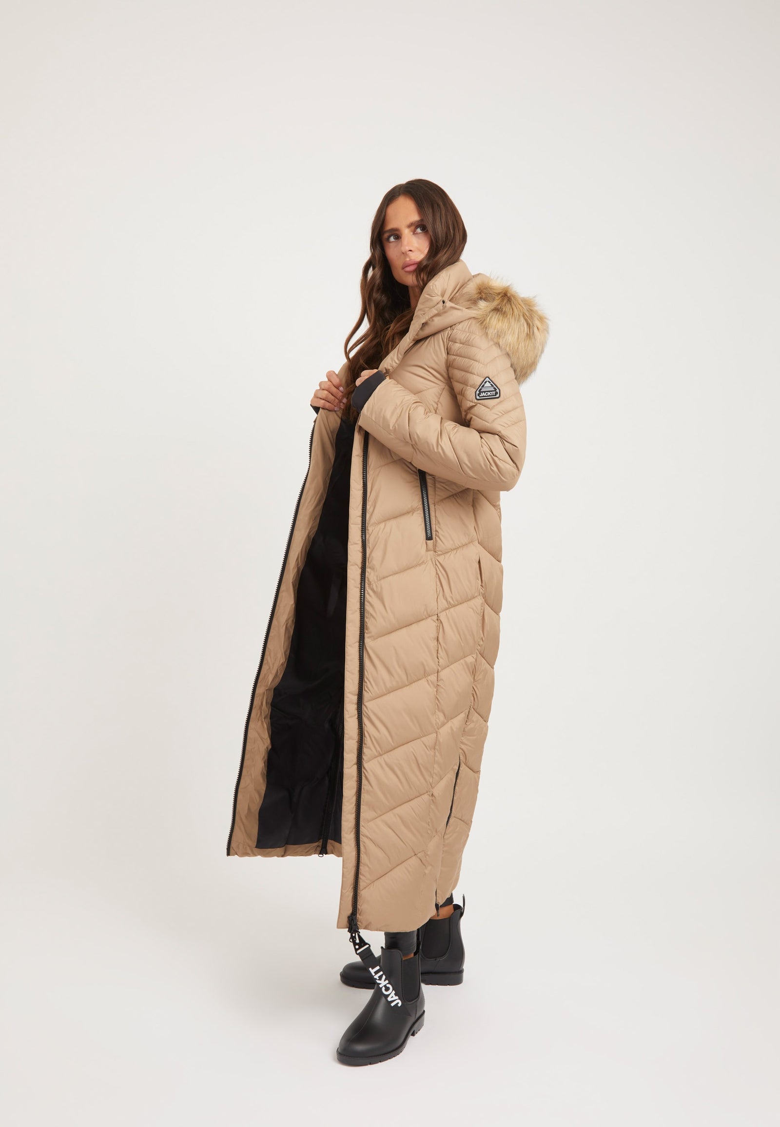 Vector Coat Mink styled shot by JACK1T