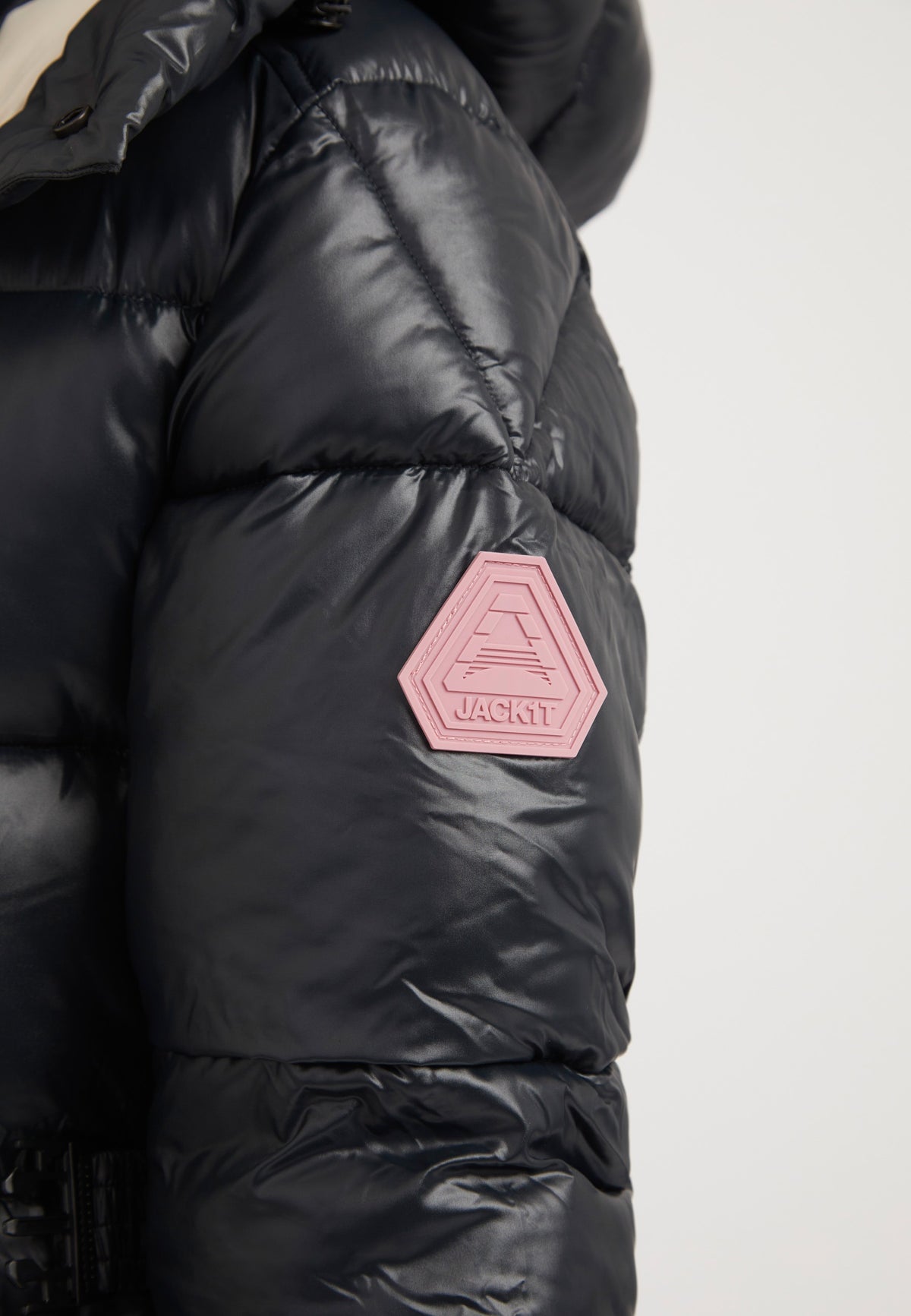 EZ Belted Coat Black/Stone detail shot by JACK1T