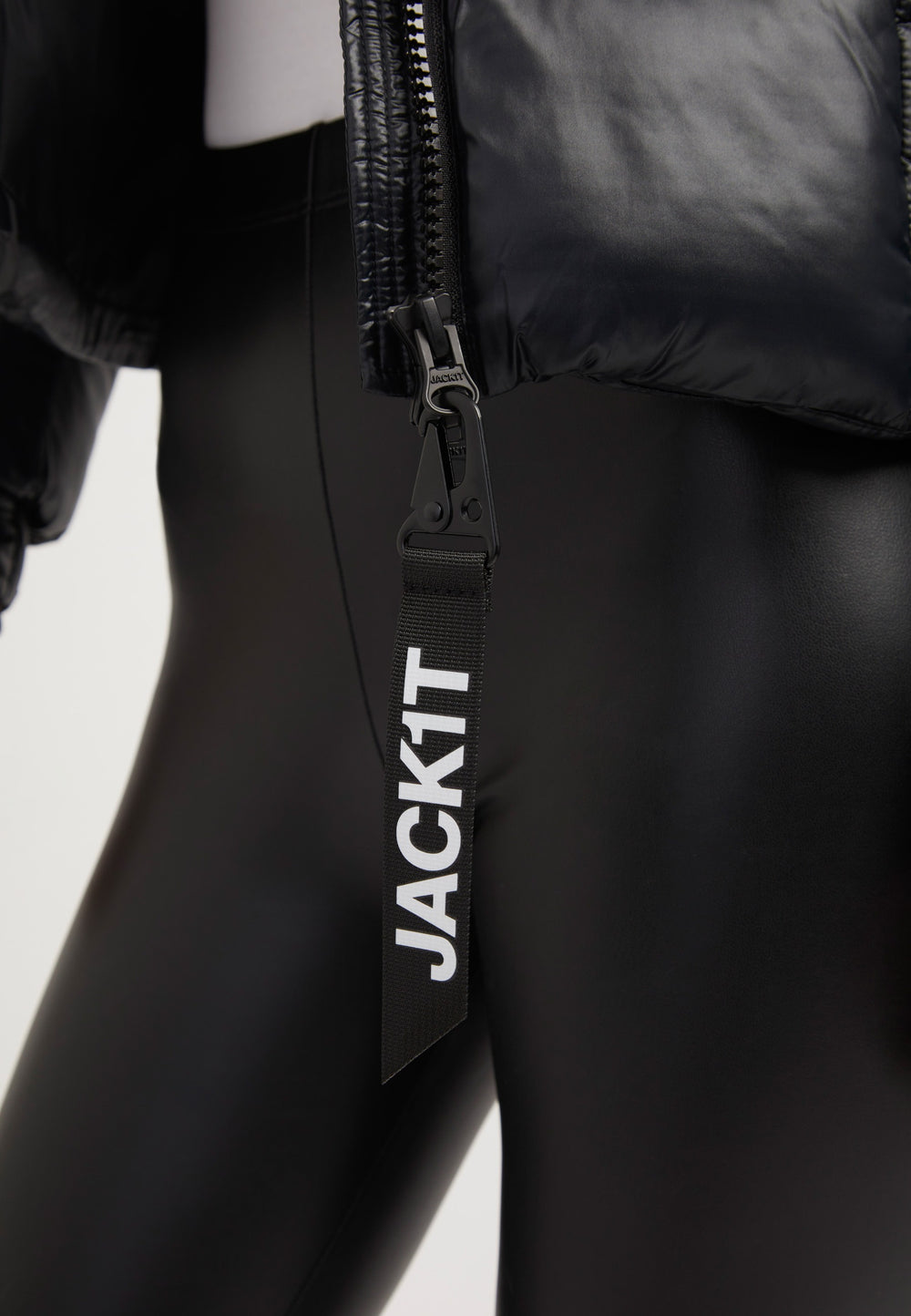 EZ Box Crop Jacket Black detail shot by JACK1T