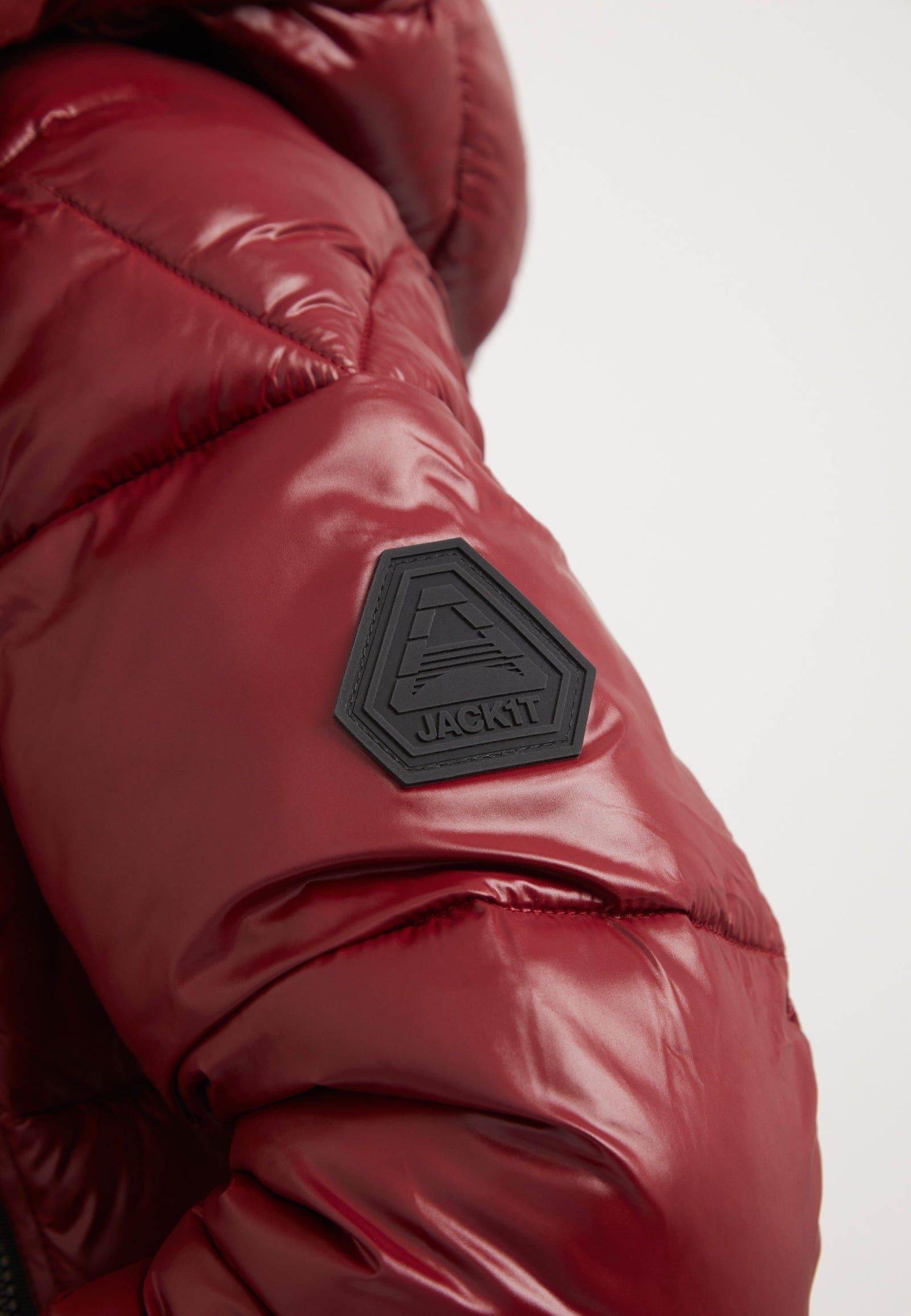 EZ Box Crop Jacket Dark Cranberry detail shot by JACK1T