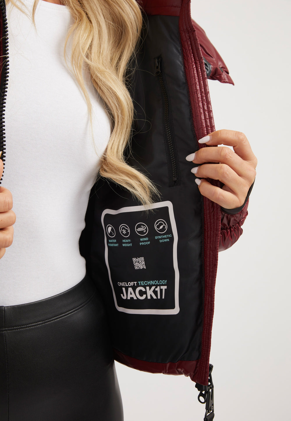 EZ Box Crop Jacket Dark Cranberry detail shot by JACK1T