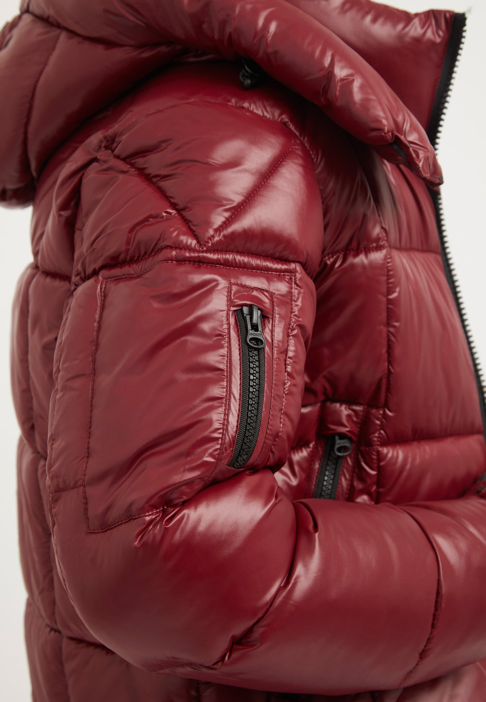 EZ Box Crop Jacket Dark Cranberry detail shot by JACK1T
