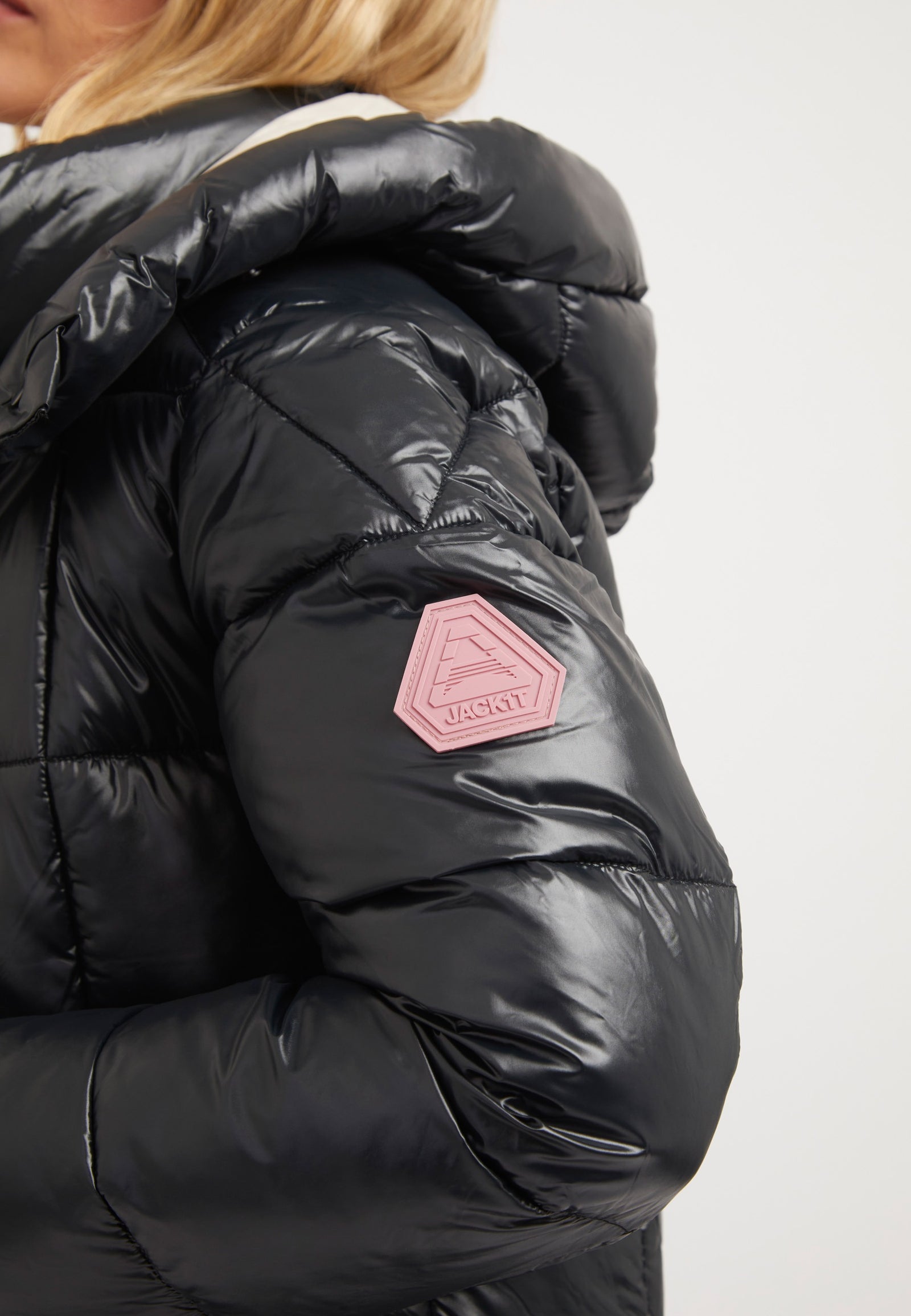 EZ Box Racer Jacket Black detail shot by JACK1T