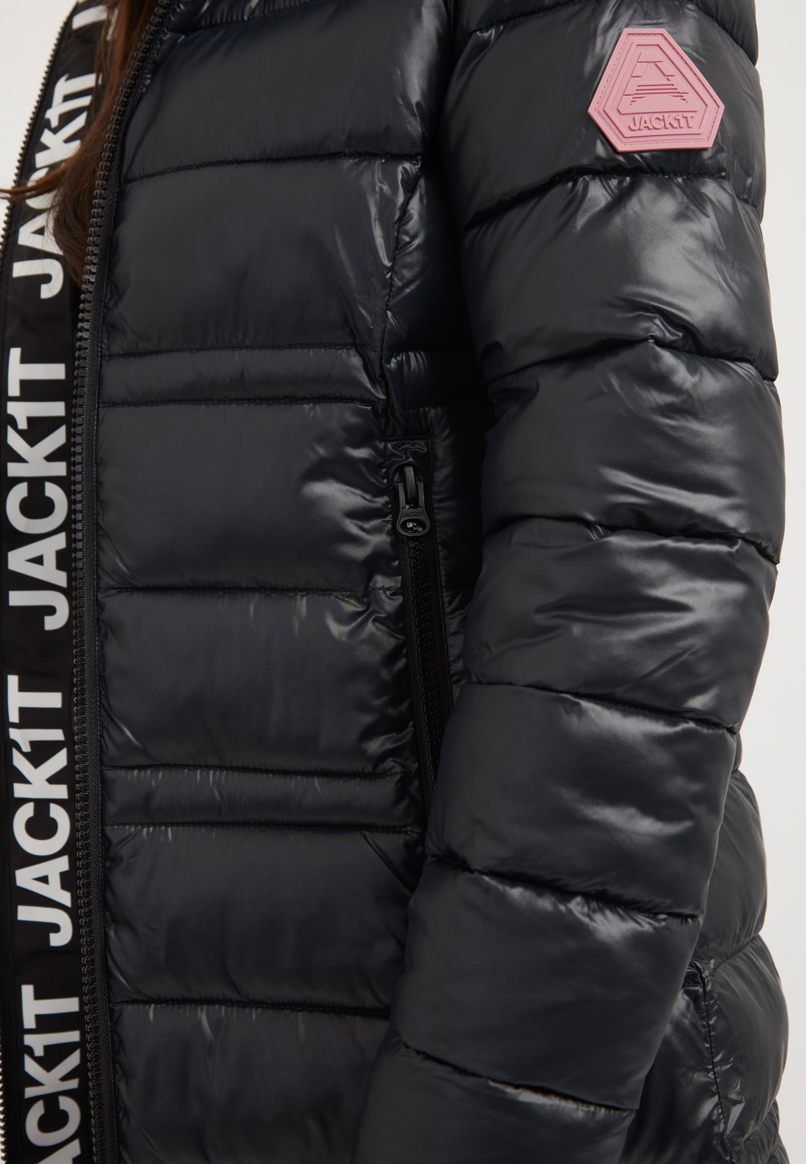R4D Extra Long Straight Baffle Coat Black detail shot by JACK1T