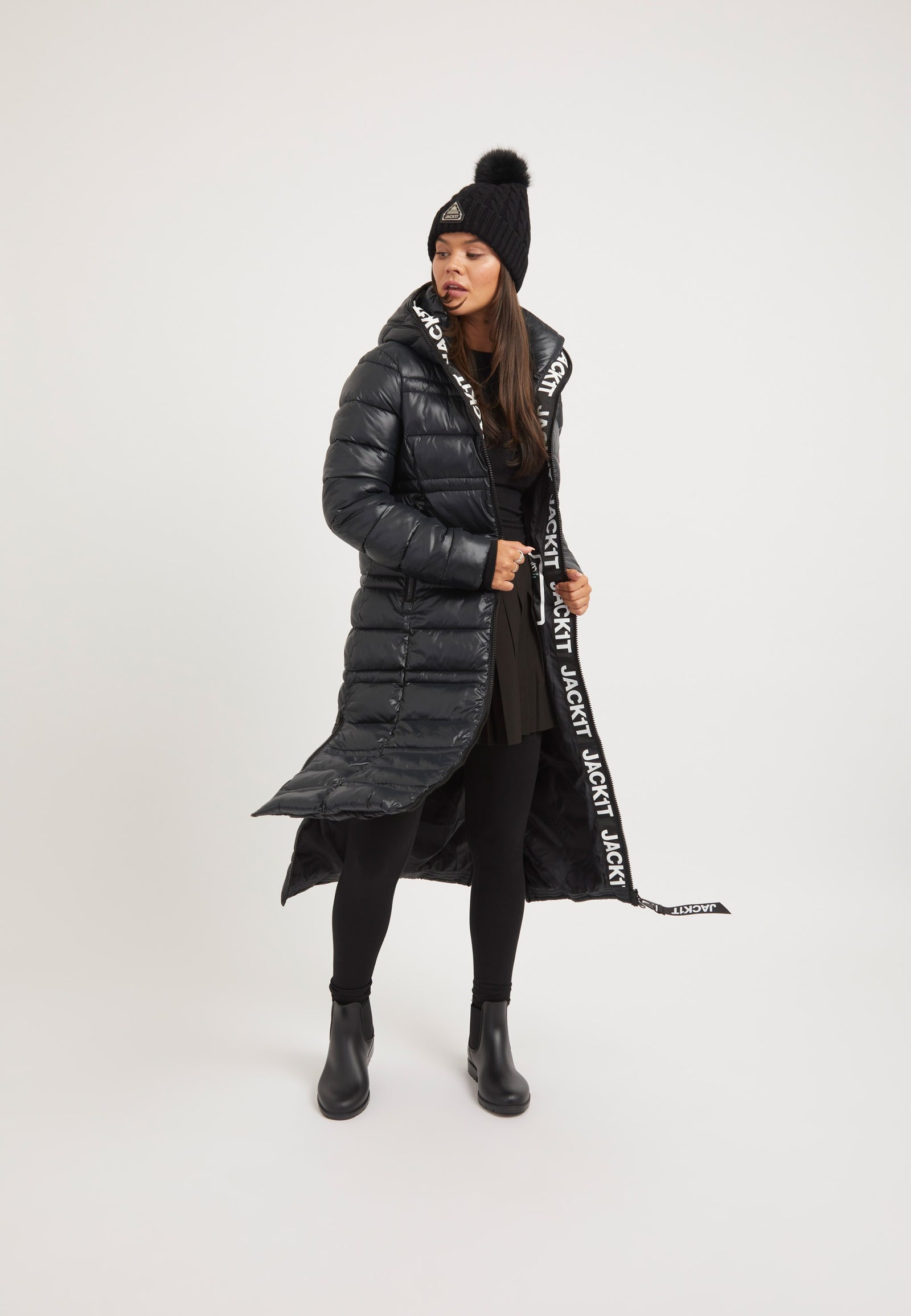 R4D Extra Long Straight Baffle Coat Black styled shot by JACK1T